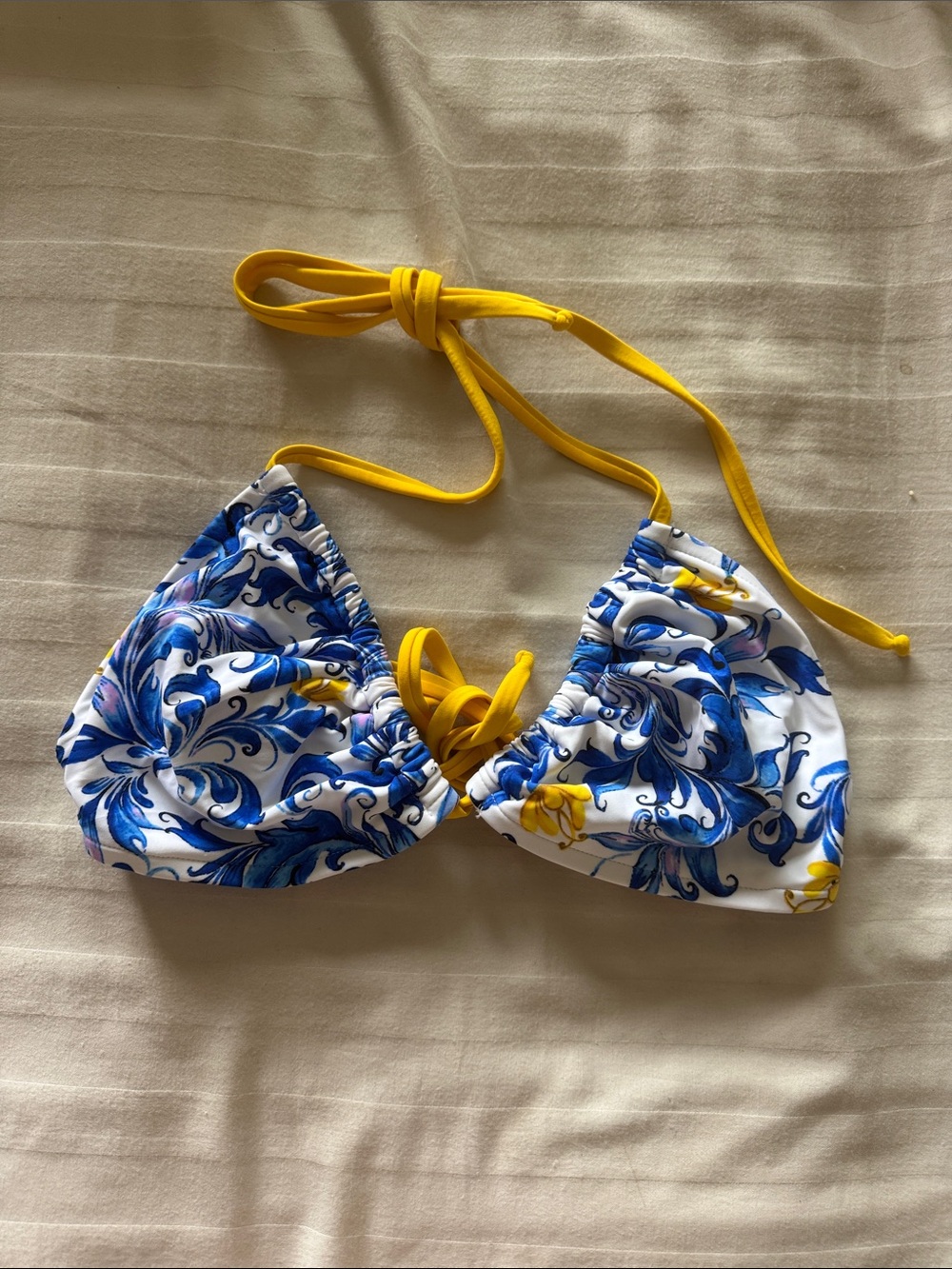 Venus Blue & White Swirl Bikini with Yellow Ties size DD (top) 10 (bottom) - Picture 2 of 5